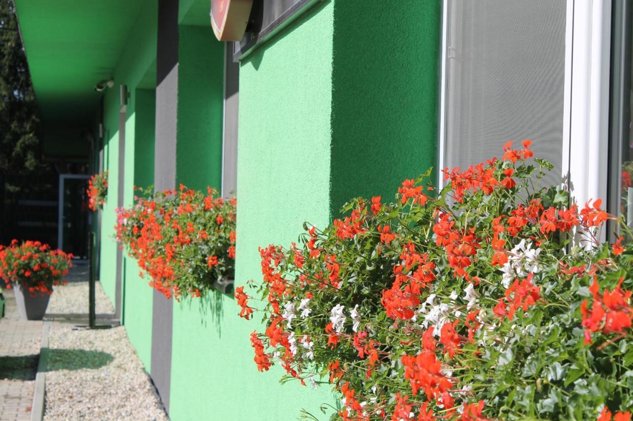 Restauracia Gol Otel Oravske Vesele Dış mekan fotoğraf