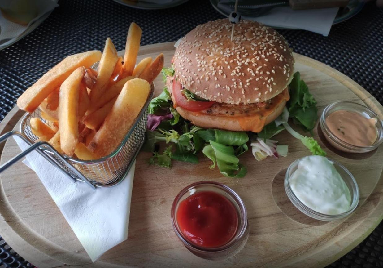 Restauracia Gol Otel Oravske Vesele Dış mekan fotoğraf