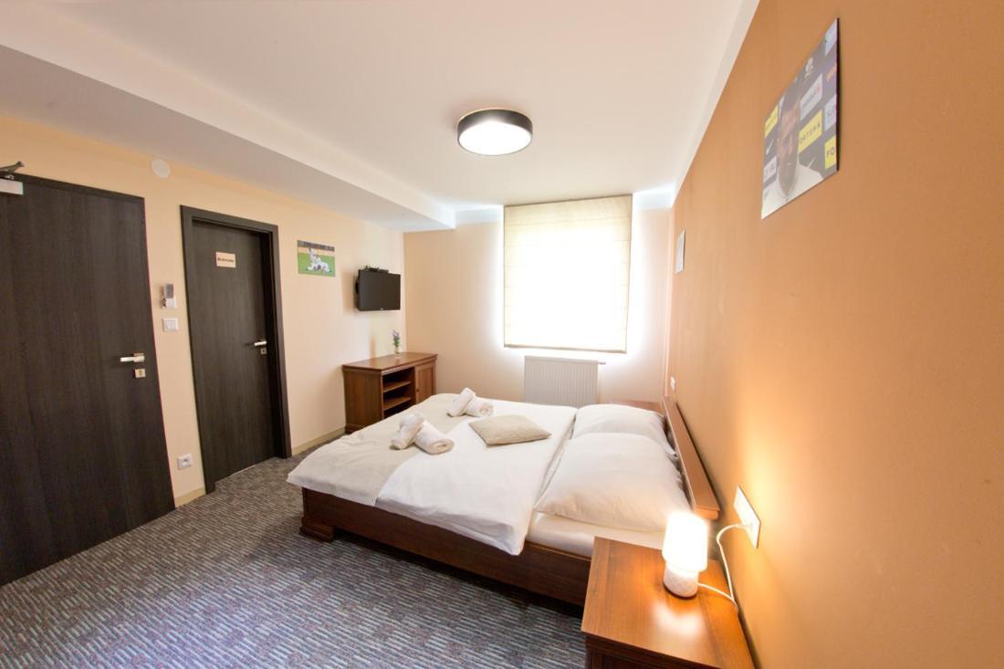 Restauracia Gol Otel Oravske Vesele Dış mekan fotoğraf